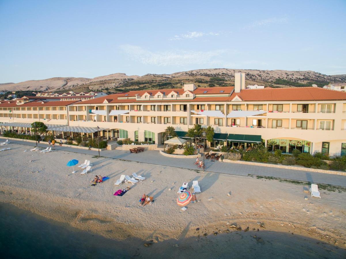 פג Family Hotel Pagus מראה חיצוני תמונה